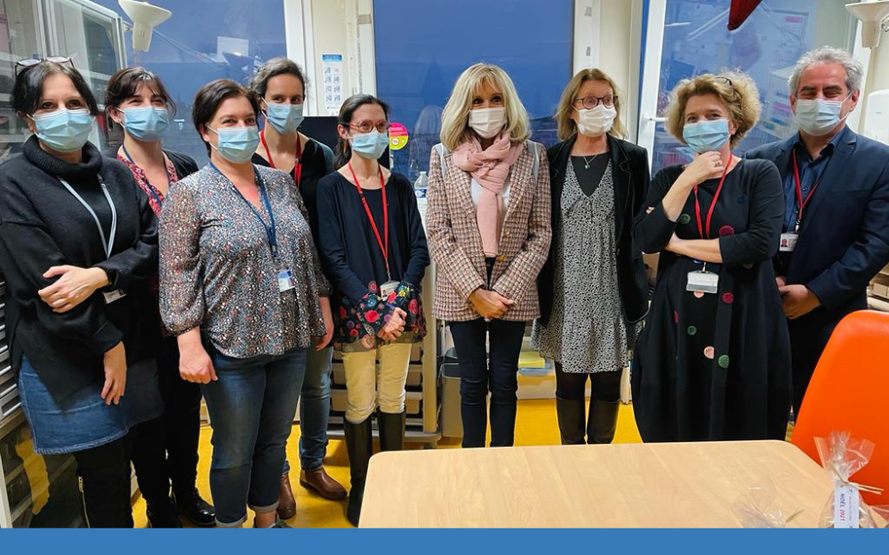 Brigitte Macron a rendu visite aux petits patients et aux soignants de l'Hôpital Necker-Enfants malades
